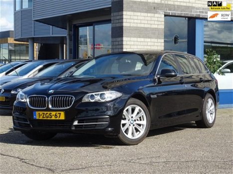 BMW 5-serie Touring - 518d XENON LMV ECC AUDIO PDC V+A MULTI-STUUR CRUISE-CONTROLE - 1