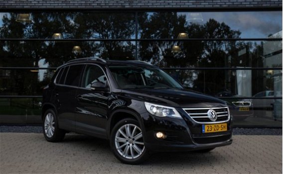 Volkswagen Tiguan - 2.0 TDI Sport&Style 4Motion , Cruise control, Trekhaak, Getint glas, - 1