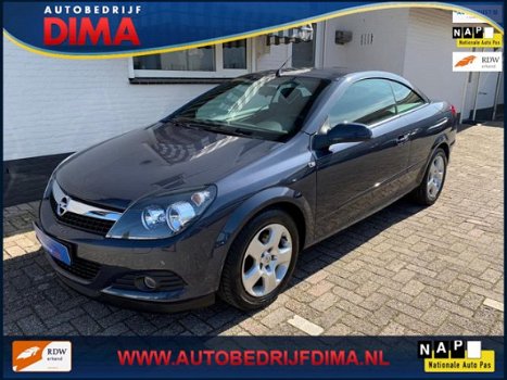 Opel Astra TwinTop - 1.8 Cosmo / 1e Eigenaar/ Airco/ PDC/ Cruise Control - 1