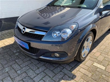 Opel Astra TwinTop - 1.8 Cosmo / 1e Eigenaar/ Airco/ PDC/ Cruise Control - 1