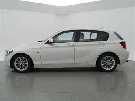 BMW 1-serie - 114i EDE URBAN WIT PARELMOER 5-DEURS *84.826 KM - 1