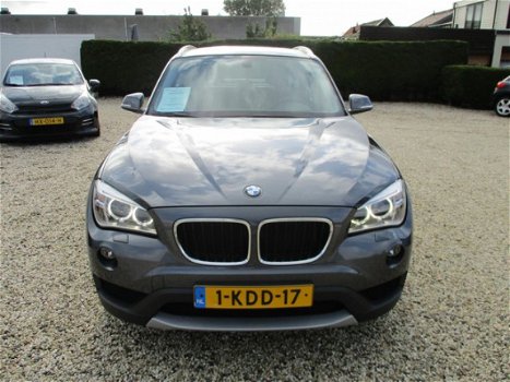 BMW X1 - 2.0i sDrive Upgrade Edition - 1