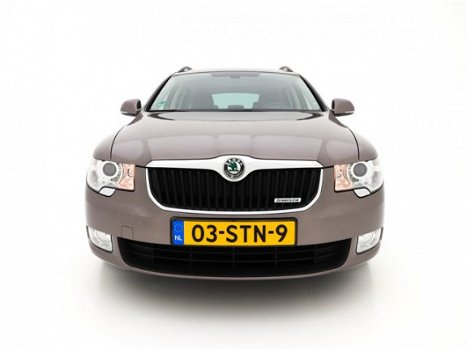 Skoda Superb Combi - 1.6 TDI Greenline *NAVI+PDC+ECC+CRUISE - 1