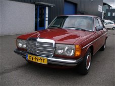 Mercedes-Benz 200-280 (W123) - 200-serie (200 ( Oldtimer )