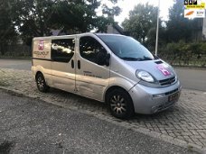 Opel Vivaro - 2.5 CDTI L2H1DC Cosmo 2006 ZILVER AIRCO