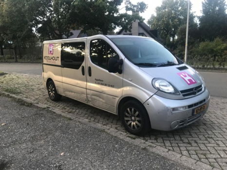 Opel Vivaro - 2.5 CDTI L2H1DC Cosmo 2006 ZILVER AIRCO - 1