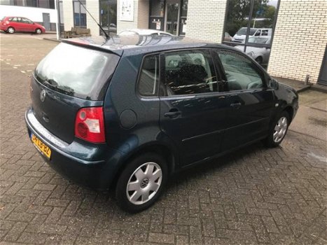 Volkswagen Polo - 1.4-16V Highline APK/AIRCO/5drs/elekt ramen/meeneemprijs - 1