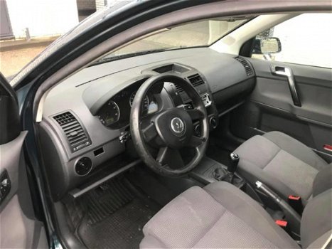 Volkswagen Polo - 1.4-16V Highline APK/AIRCO/5drs/elekt ramen/meeneemprijs - 1