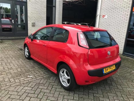 Fiat Punto Evo - 1.3 M-Jet Dynamic 1jaar apk/AIRCO/ NAP/ elek ramen/ ZEER NETTE AUTO - 1