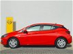 Opel Astra - 1.4 Business+ 150 pk Navigatie / AGR comfortstoelen / Parkeersensoren voor + achter / D - 1 - Thumbnail