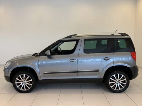 Skoda Yeti - 1.2 TSI Adventure Navigatie | Climate | PDC - 1