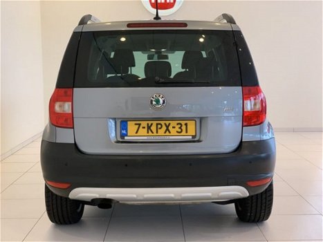 Skoda Yeti - 1.2 TSI Adventure Navigatie | Climate | PDC - 1