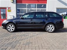 Skoda Octavia Combi - 1.8 TSI ELEGANCE 160 PK Trekhaak PDC Stoelverwarming Navi Clima Cruise