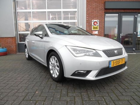 Seat Leon - 1.6 TDI LIMITED EDITION II navigatie pdc clima lichtmetaal leder - 1