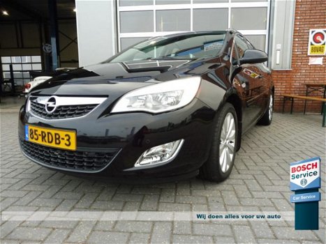 Opel Astra Sports Tourer - 1.4 TURBO COSMO trekhaak licht metaal navigatie - 1