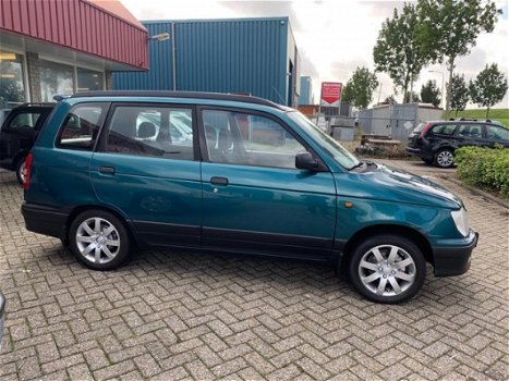 Daihatsu Gran Move - 1.6i-16V CX airco, elek. pakket en apk tot juli 2020 - 1