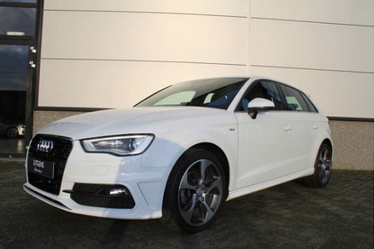 Audi A3 Sportback - 1.2 TFSI Ambiente Pro Line plus S-Line Navigatie Xenon-verlichting Garantie - 1