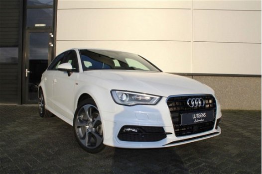 Audi A3 Sportback - 1.2 TFSI Ambiente Pro Line plus S-Line Navigatie Xenon-verlichting Garantie - 1