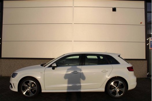 Audi A3 Sportback - 1.2 TFSI Ambiente Pro Line plus S-Line Navigatie Xenon-verlichting Garantie - 1