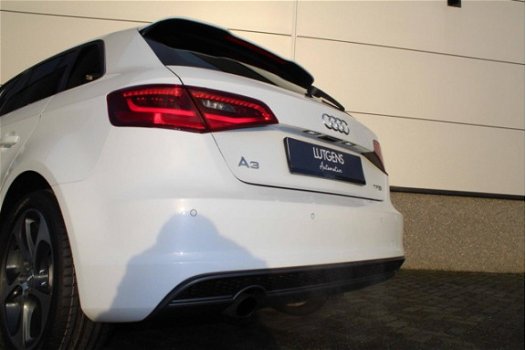 Audi A3 Sportback - 1.2 TFSI Ambiente Pro Line plus S-Line Navigatie Xenon-verlichting Garantie - 1