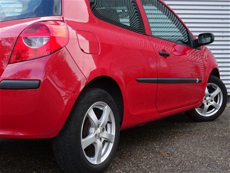 Renault Clio - 1.2-16V Authentique / Top conditie / Nieuwe apk / - 1