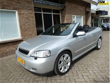 Opel Astra Cabriolet - 2.2-16V Automaat / Leder