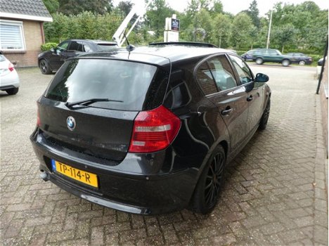 BMW 1-serie - 120d High Executive Automaat / Leder / Navi / Schuifdak - 1