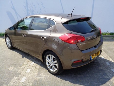 Kia Cee'd - 1.6 GDI Super Pack Premium - 1