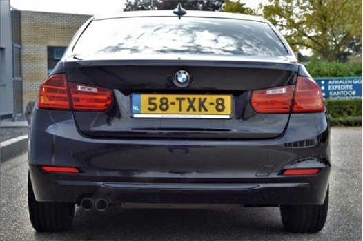 BMW 3-serie - 328i Sportline |Schuifdak | Navi prof | Xenon - 1