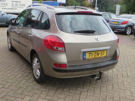 Renault Clio Estate - 1.6-16V Dynamique - 1