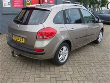 Renault Clio Estate - 1.6-16V Dynamique