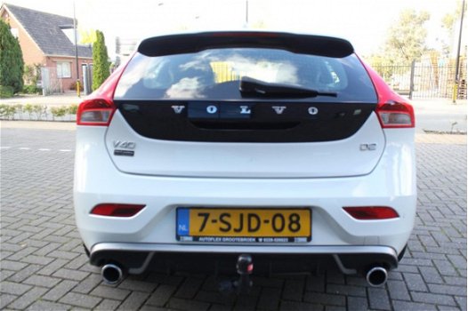 Volvo V40 - 1.6 D2 R-Design - 1