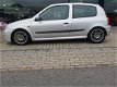 Renault Clio - 2.0-16V RS Wolf in schaapskleren - 1 - Thumbnail