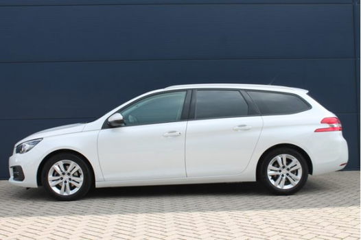 Peugeot 308 - 120pk BL Executive *Navi/Parelmoer/Panodak - 1