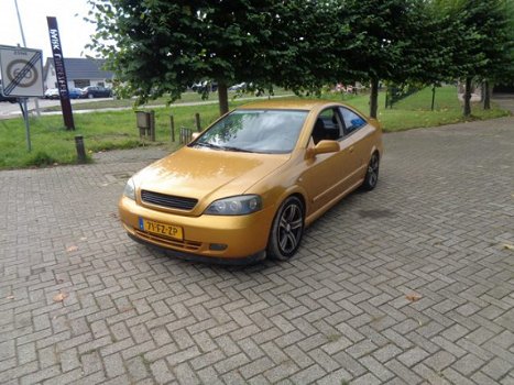 Opel Astra Coupé - 1.8-16V - 1