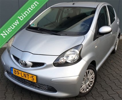 Toyota Aygo - Airco/AUTOMAAT/5Deurs/Benzine/Garantie/TOPStaat - 1