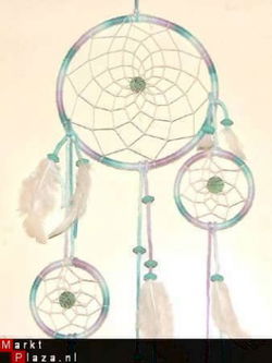 Dromenvanger / Dreamcatcher met EDELSTEEN TURKOOIS met 3 Ringen