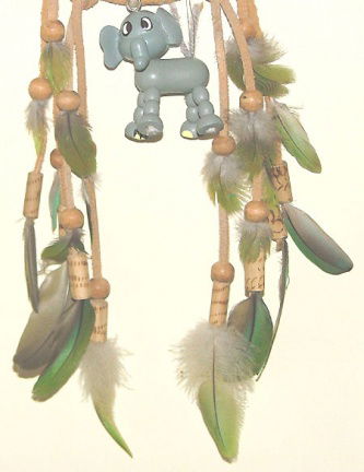 OLIFANT - LIEVEHEERSBEESTJE Dromenvanger / Dreamcatcher: Ring=8cm - Afbeelding 3