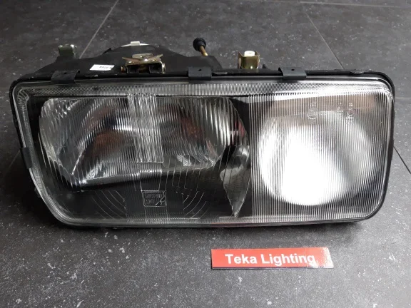 Ford Sierra Cosworth MK1 (82-87) Koplamp Lucas LXB137 62232 H4 Rechts NOS - nr. 1
