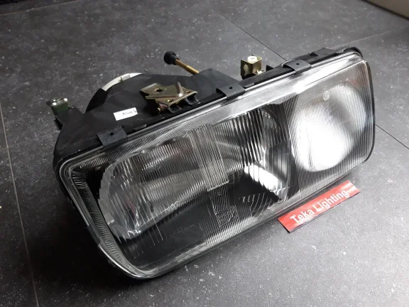 Ford Sierra Cosworth MK1 (82-87) Koplamp Lucas LXB137 62232 H4 Rechts NOS - Afbeelding 2