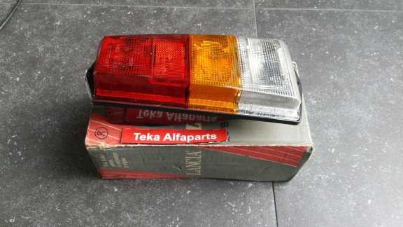 Fiat Panda (83-03) Achterlicht Fiat 36240 Rechts NOS - 1