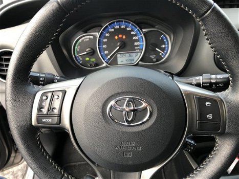 Toyota Yaris - 1.5 Hybrid Dynamic - Navi - Keyless - 1