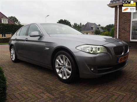 BMW 5-serie - 530i High Executive ACTIEPRIJS |272 PK | NL Auto | Leder | Navigatie | Bi-Xenon | - 1