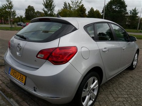 Opel Astra - 1.4 Turbo Business +(ECC/NAVI/ENZ......) - 1