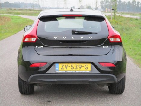 Volvo V40 - 2.0 D2 Momentum Met ECC/Led/Navigatie/Camera - 1