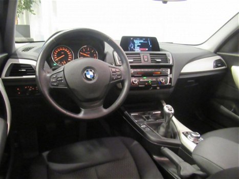 BMW 1-serie - 5drs. 116d Businessline (Navi/PDC/Led) - 1