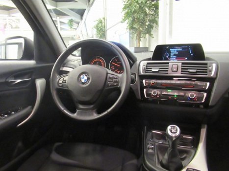 BMW 1-serie - 5drs. 116d Businessline (Navi/PDC/Led) - 1