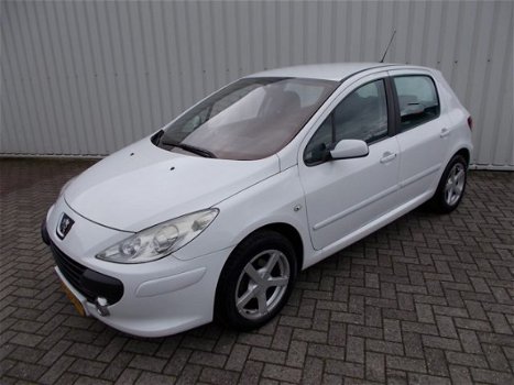 Peugeot 307 - 1.6 HDi XS HB - 1