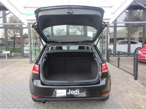 Volkswagen Golf - Comfortline 5drs 1.6 TDI 81kw/110pk Executive - 1