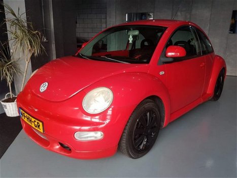 Volkswagen New Beetle - 2.0 Highline - 1